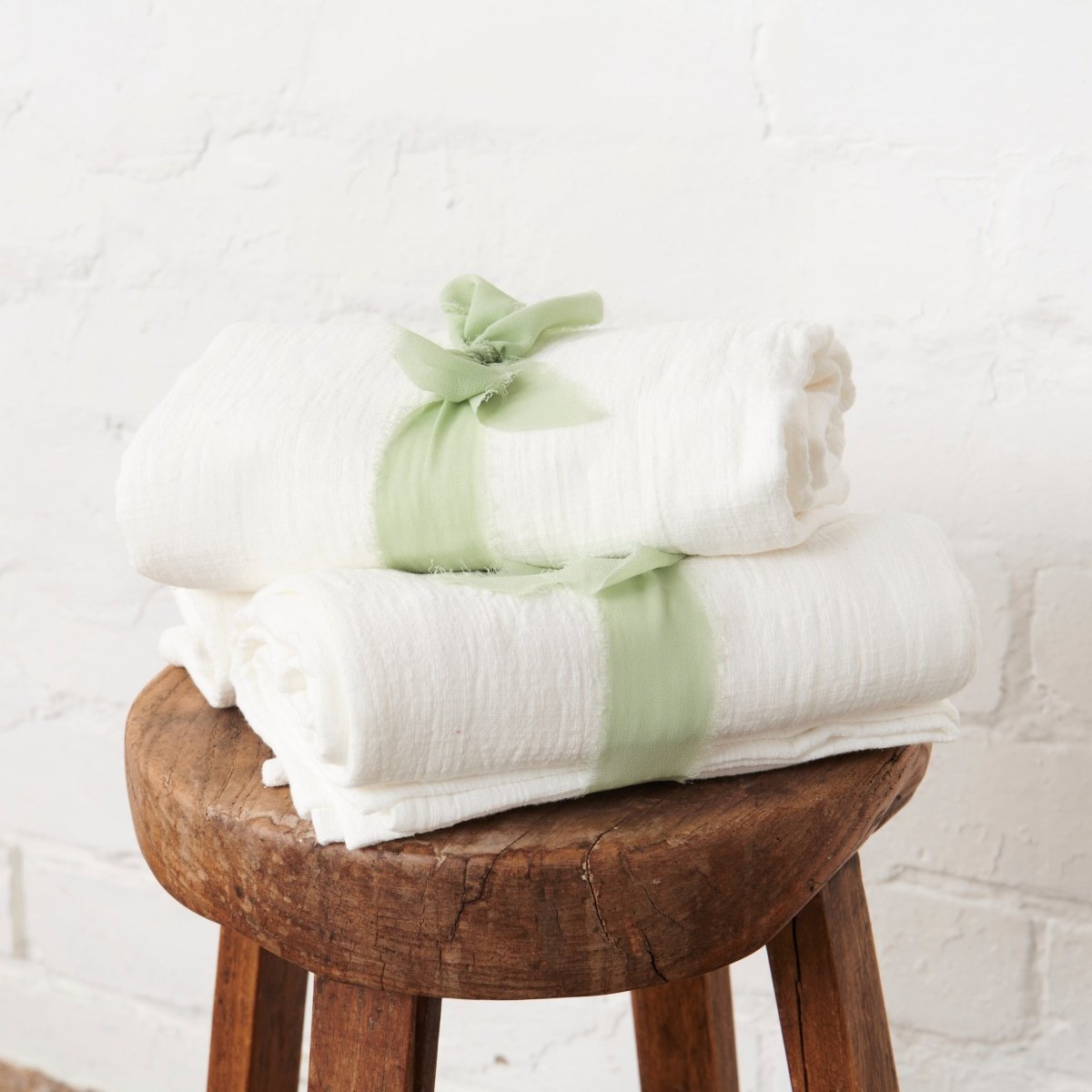 Soft Bamboo Baby Wrap – Gentle Comfort for Your Little One